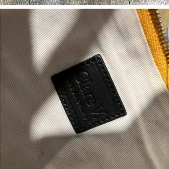 EUC Rare Clare V woven striped clutch with tabs - Picture 6 of 6